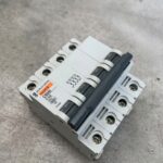AUTOMATICO  3~ 32A - C60N