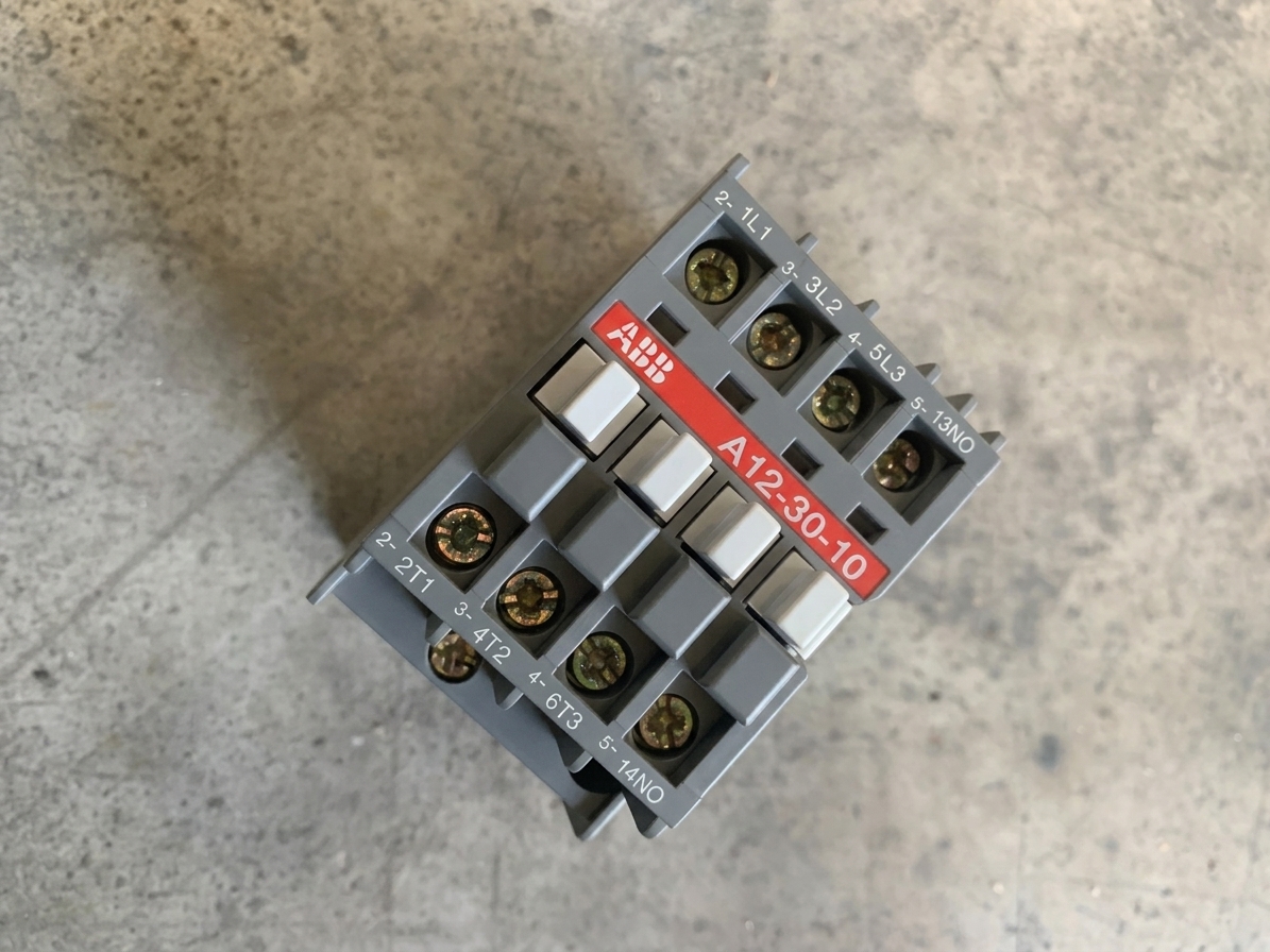 S-219 Contactor A12 CONTACTOR ELECTROMAGNETICO - A12-30-10 - Imagen 1